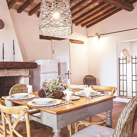 Relais Casale Il Poggetto - I Pini By Zoom In Earth